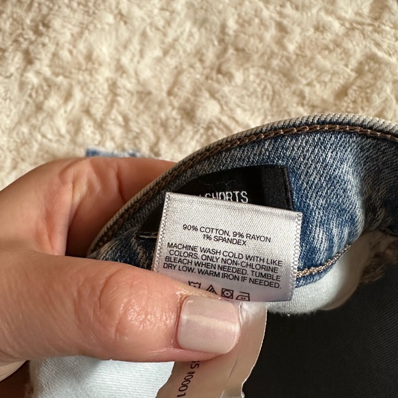 Express Mom Shorts - Picture 6 of 7